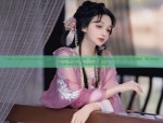 Charming Qipao:The Lovely Allure of Traditional Chinese Fashion
