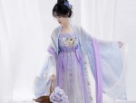 The Legend of the Mountain and the Sea:The Story of the Dragon Mother in Hanfu Fashion