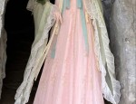 The Cultural Splendor of Cloud-肩 Scholar Gowns and Horseface Skirts in Traditional Chinese Fashion
