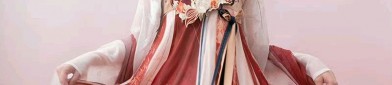 The Enchantment of Green Embroidery:A Horseface Skirts Ecological Splendor