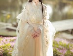 Chinese-Style Childrens Cheongsam:Embracing Traditional Elegance in Little Girls Fashion