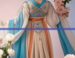 Ancient Style Hairpins,Autumn-Winter Maomi Skirts,and the Charm of Traditional Chinese Fashion