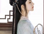 The Splendor of the Peacock Horse-Face Skirt:A Blend of Ancient Craftsmanship and Cultural Splendor