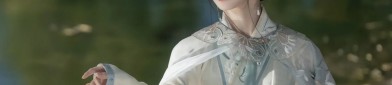 The Revival of Hanfu:Embracing the Splendor of Spring in Traditional Chinese Attire