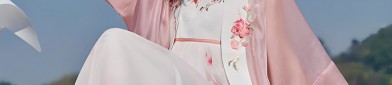 Gorgeous Qipao Fashion Show:An Umbrella Models Journey