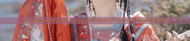 Ink Paintings and Retro Cheongsam:A Blend of Traditional Chinese Culture