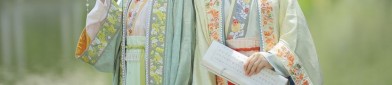 The Enchantment of Traditional Tang Costumes:A Girls Journey Through Time