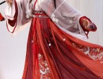 The Summer of Round-necked Robe and Traditional Chinese Hanfu Fashion