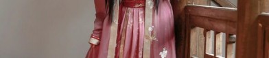 The Splendor of Red Hanfu Robes with Flowing Cloth