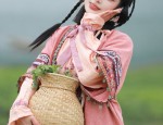 Fashionable and Warm:11-Year-Old Girls Autumn and Winter Pleated Skirt with Horseface Design