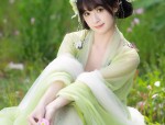 Summer Elegance of a Super-Fairy Hanfu Girl