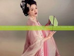 The Enchantment of a Purple San-Sheng Horseface Skirt