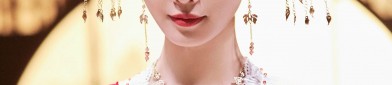 The Art of Styling a Shawl with a Red Cheongsam:Tips and Inspiration
