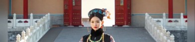 The Enchantment of Champagne-Colored High Heels with Cheongsam:A Fashionable Fusion