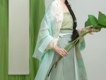 The Evolution of Cotton and Flax in Traditional Tang Costumes