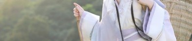 The Story of a 8-Year-Old Hanfu Girl in Second Grade