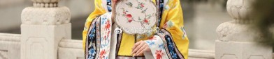 The Elegance of Horseface Skirt and Fan Dance:A Cultural Fusion