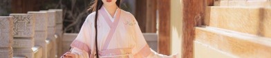 The Rise of Cheongsam-Inspired毛衣连衣裙，传统与时尚的完美融合