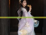Encountering the Divine Deer:Authentic Hanfu at an Unbeatable Price