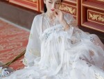 Elegance in Traditional Chinese Style:The Story of Yifei Cheongsam
