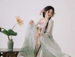 The Allure of Cheongsam and the High-Split Tail of the Nightclub