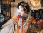 V-Neck Revamped Cheongsam:A Summer Fashion Statement