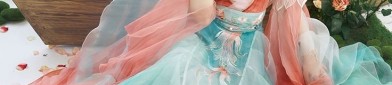 The All-Opening Cheongsam with a Slimming Fit:A Closer Look into its Design and Appeal