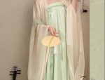 The Splendid Splendor of Hanfu in the Wei and Jin Dynasties for Junior Students
