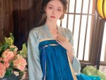 The Rise of Hanfu Childrens Qun 汉服裙在儿童中的兴起)