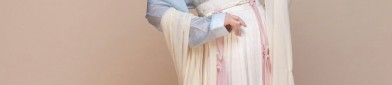 Encounter the Spring Breeze in a Blind Box:The Allure of Hanfu Costumes and手办