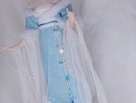 Winter Warmth in Hanfu Pengfeng:The Allure of Traditional Chinese Clothing in Cold Weather