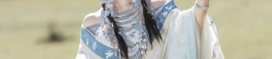 The Radiance of the Full Moon in Traditional Hanfu Fashion