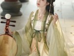 Embracing the New Era:A Glamor of Golden Silk Cheongsam Skirt