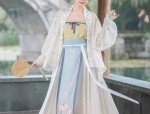The Splendor of Ming-Style Cloud-肩汉服，传统与时尚的交融