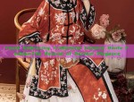 Youth Embracing Traditional Chinese Hanfu Fashion:The Revival of Ancient Elegance