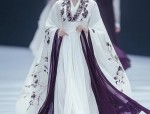 The Splendor of Ming-Style Cloud-肩汉服，传统与时尚的交融