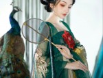Simple Elegance of Red Cheongsam Headwear