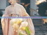 The Green Cheongsam Jacket:A Fashionable and Sustainable Statement