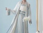 The Versatility of Horseface Skirt as a Toast-Worthy and Everyday Wear