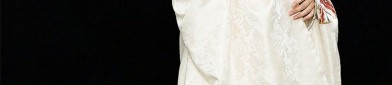 White and Green Horseface Skirt:A Blend of Traditional Elegance and Modern Charm