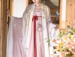 The Red Hanfu:The Allure of Hong Shao Yuan