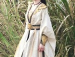 The Elegance of Cheongsam with a Neck-Hanging Design for Toast Ceremonies