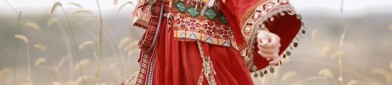 Ancient-Style Girls Autumn and Winter Hooded Robes:A Guide to Styling and Selection