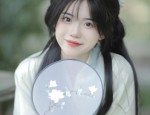 White Song-Style Hanfu:Unveiling the Elegance of Traditional Chinese Clothing