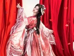 Ancient Beauty in a 12-Year-Olds Hanfu:A Fairy-Like Journey Through Time