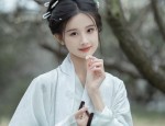The Splendor of Shanhes Horseface Skirt:A Journey into the Traditional Beauty of Chinese Costume