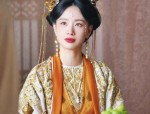 Modernized Mid-Length Cheongsam:Embracing Traditional Elegance with Modern Refinement