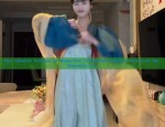 The Student Version of Qipao:The Traditional Chinese Dress of the Republic Era