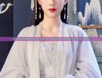 Winter Ensemble for a Lady in Traditional Chinese Hanfu Costume