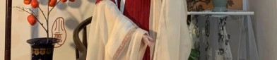 The All-Opening Placket and Buttoned Cheongsam:A Traditional Chinese Elegance